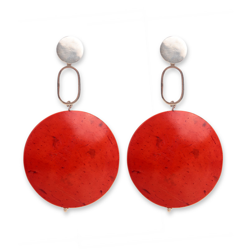 Silvia-Blumberg_Brinco-feito-com-coco